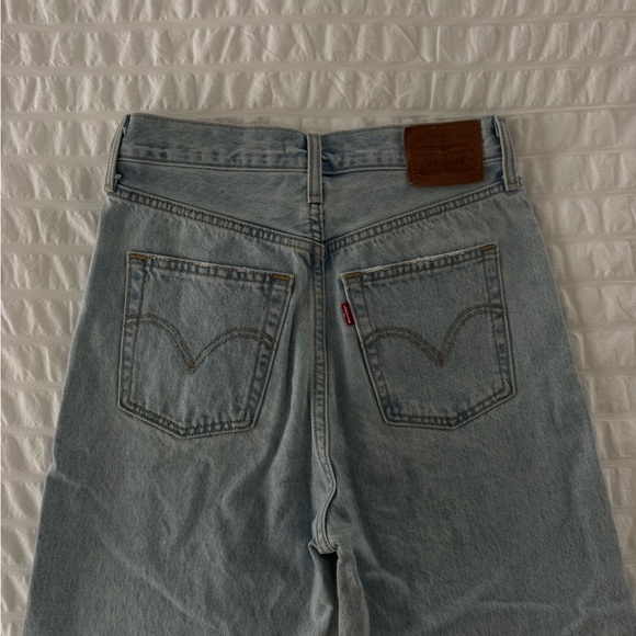 Levi’s Ribcage Straight Ankle - 2/26 light wash - Picture 3 of 5